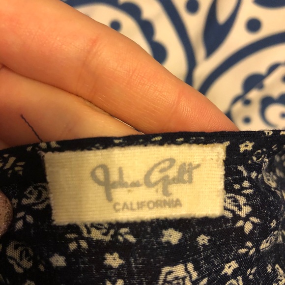 Brandy Melville Floral Shirt - Picture 2 of 2